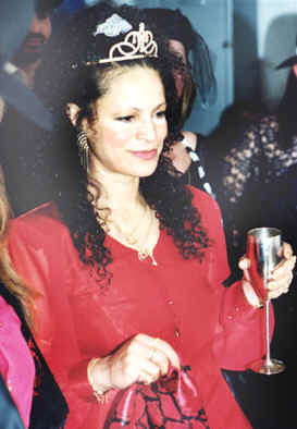 Me Susana de Oxum incorporada con Pomba Gira